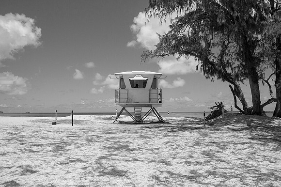 HawaiiBeachHutBW